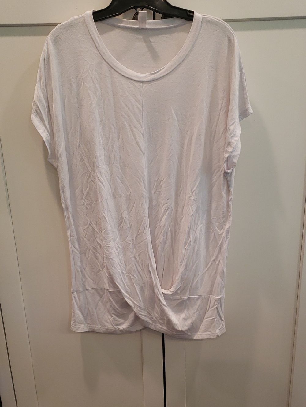 Women’s White Twist-Hem Relaxed Tee